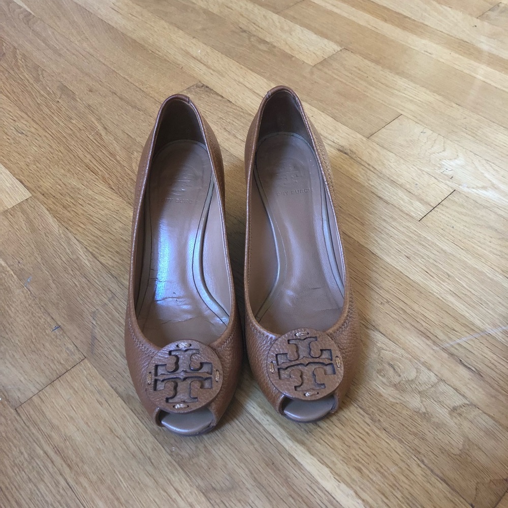 Tory Burch cognac leather peep toe wedges size 7